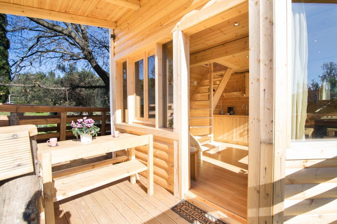 Romantic Tree House Kato Pavliana Екстериор снимка
