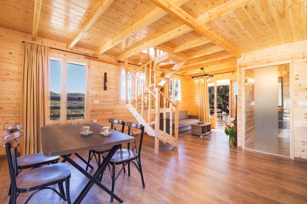Romantic Tree House Kato Pavliana Екстериор снимка