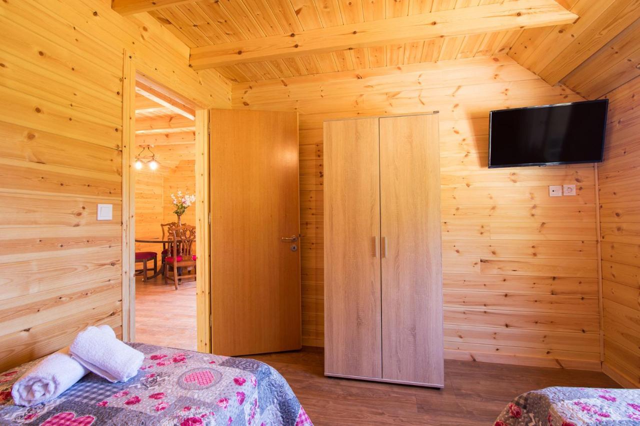 Romantic Tree House Kato Pavliana Екстериор снимка