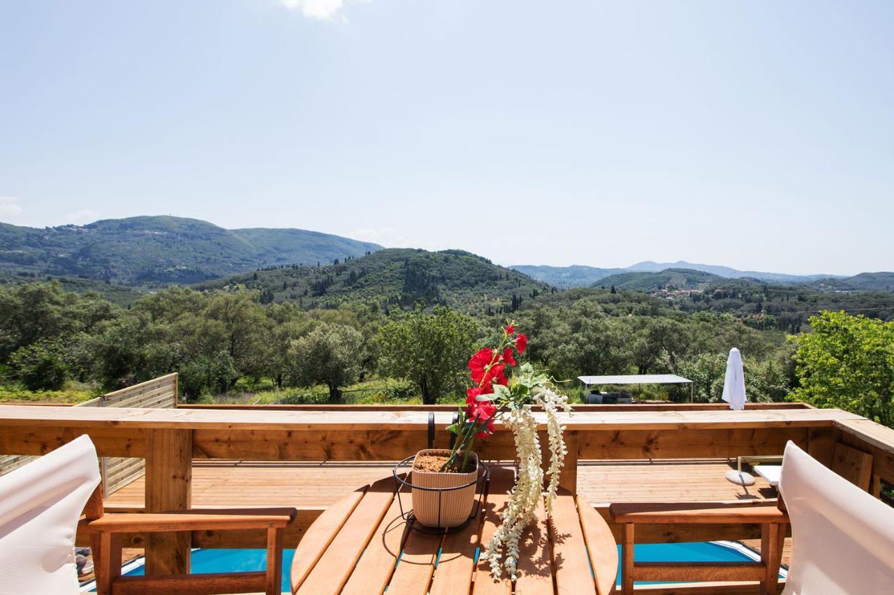 Romantic Tree House Kato Pavliana Екстериор снимка