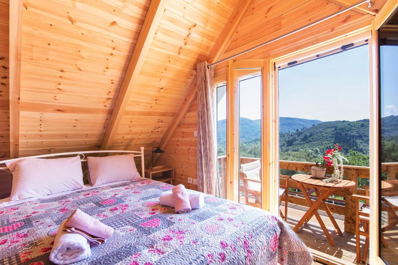 Romantic Tree House Kato Pavliana Екстериор снимка