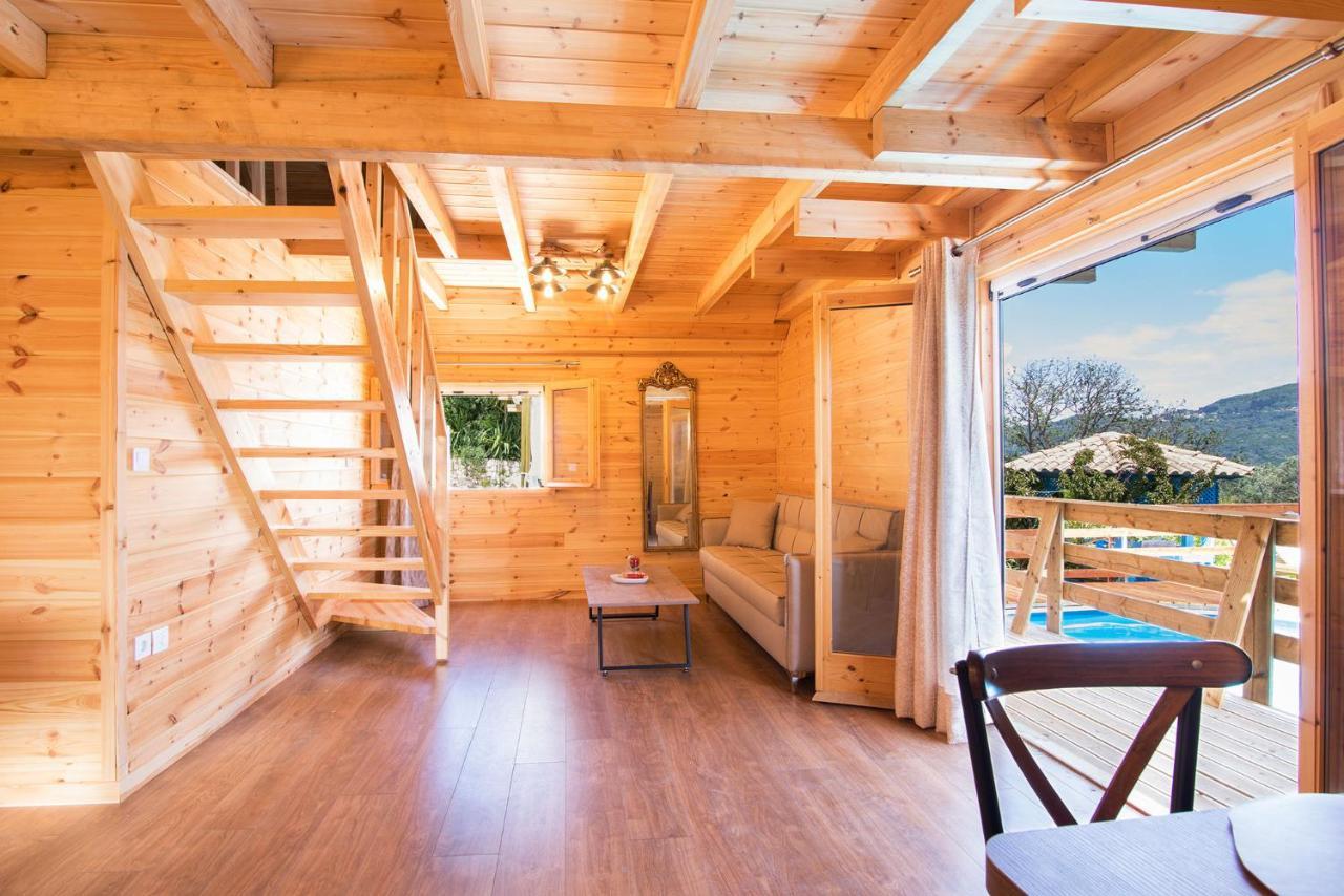 Romantic Tree House Kato Pavliana Екстериор снимка